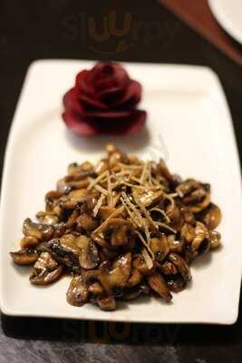 Mainland China, Growel Mall, Kandivali East, Mumbai