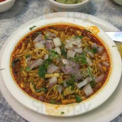 Aaswad Upahar & Mithai Gruh