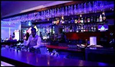 Castle 9 Restaurant & Lounge