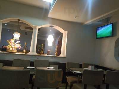 Castle 9 Restaurant & Lounge