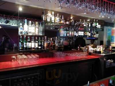 Castle 9 Restaurant & Lounge