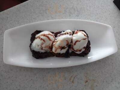 Castle 9 Restaurant & Lounge