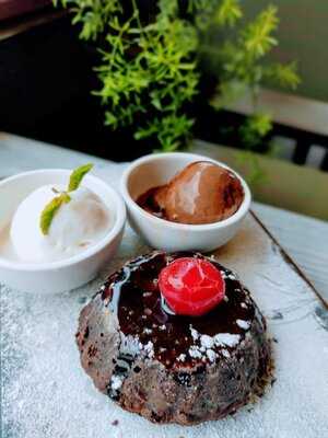 Toast - Bistro & Bar