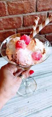 Toast - Bistro & Bar