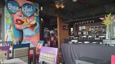 Toast - Bistro & Bar