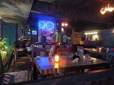 Toast - Bistro & Bar