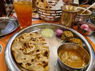 Pind Balluchi Restaurant And Bar