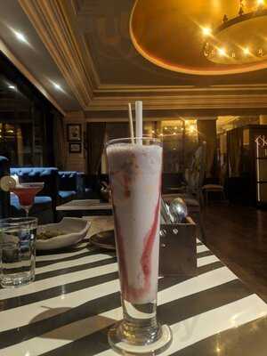 Mansion Bar & Lounge