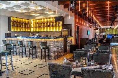 Mansion Bar & Lounge