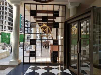 Mansion Bar & Lounge