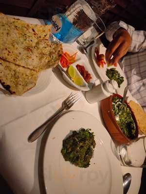 Hotel Courtyard Restaurant & Bar