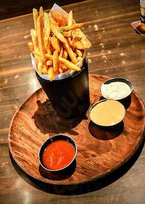 The Irish House Kurla