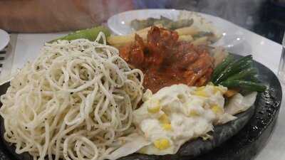 Pop Tates Restaurant