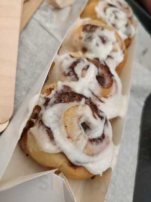 Cinnabon