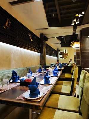 Symphony Restaurant & Bar