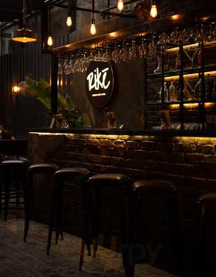 Rike- Terrace Bar & Grill