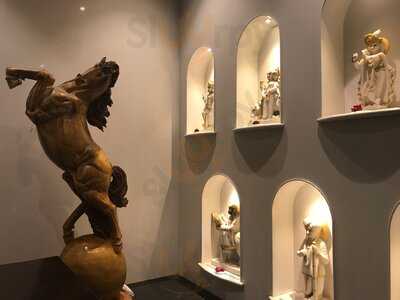 Cafe Mojo Pub And Bistro