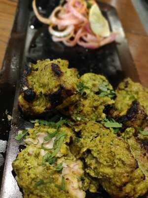 Duma Dum Mast Kalandar