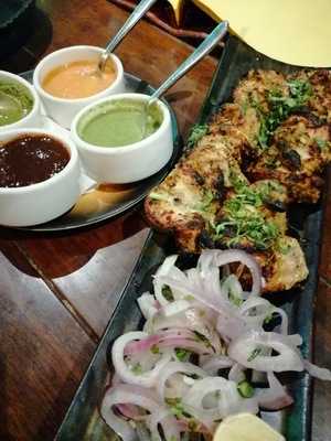 Duma Dum Mast Kalandar