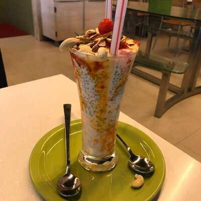 Sudama Snacks & Juices