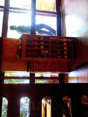 Ploof - Gourmet Kitchen & Deli