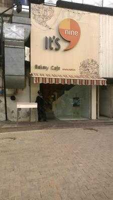 It's9 Bakery Cafe