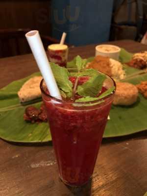 Sodabottleopenerwala