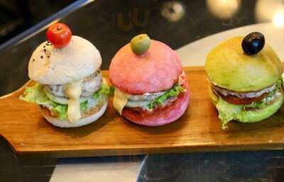 Flluid Mosaic Hotel Restaurant