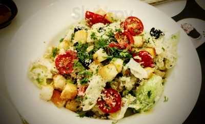 The Friends Bench All Day Cafe