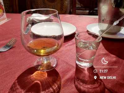 Crossroads Bar & Restaurant