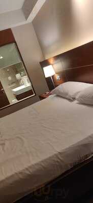 The Lalit Boulangerie