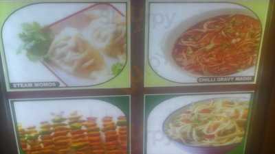 Chalte Firte Momos & Fast Foods