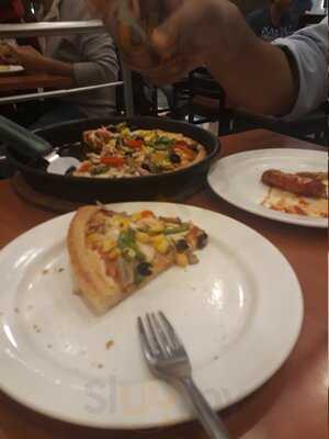 Pizza Hut Restaurant