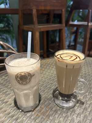 Love & Latte Malad