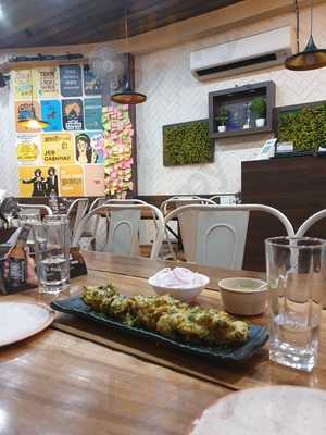 Publick Cafe And Grill Bar