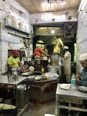 Haji Shabrati Nihari Wale