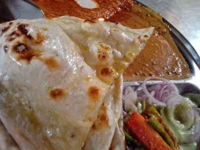 Radhe Krishna Cholay Bhature