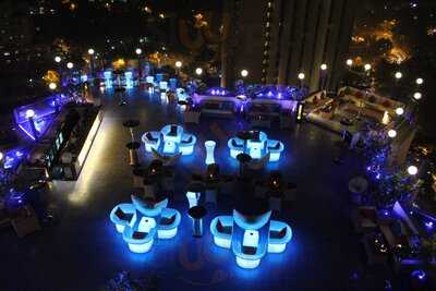 Sky Lounge Bar & Grill