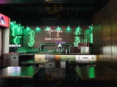 Harry's Bar + Cafe