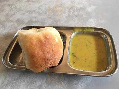 Bhatt Vishranti Graha