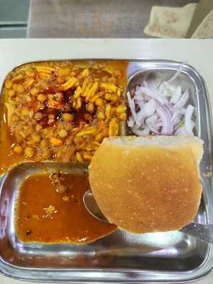 Bhatt Vishranti Graha