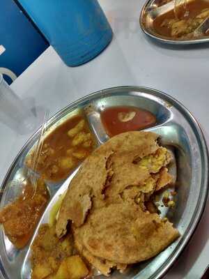 Babu Ram Paranthe Wale