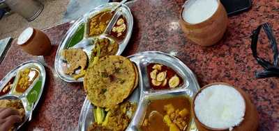 Babu Ram Paranthe Wale