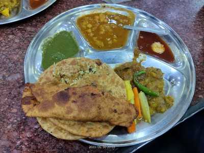 Babu Ram Paranthe Wale