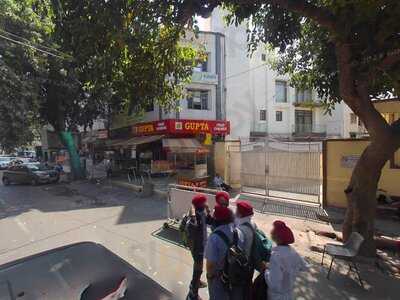 Rajendra Refreshment Corner