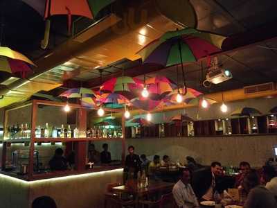 Abstrakt Bistro & Lounge