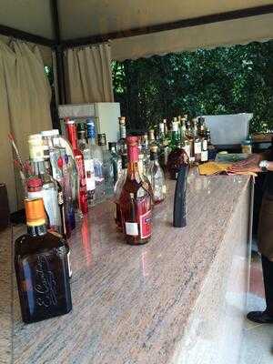 Ira - The Waterside Bar