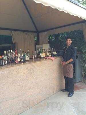 Ira - The Waterside Bar