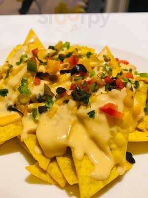 Queen's Kitchen & Mocktails