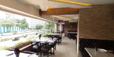 The Punjabi's Kitchen & Bar